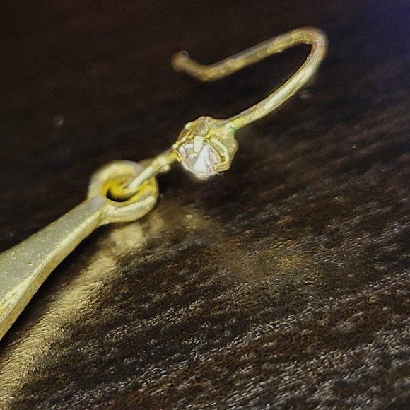 Brand New Exquisite Opal Blue Earrings - Picture 6 of 6